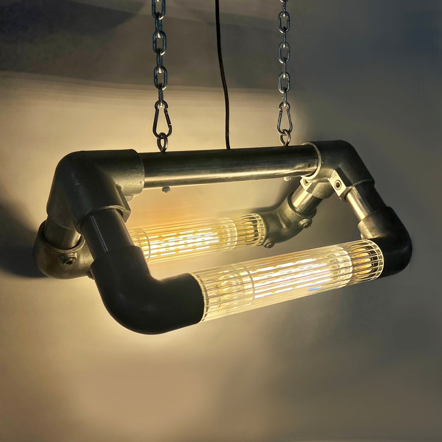 tension lamp