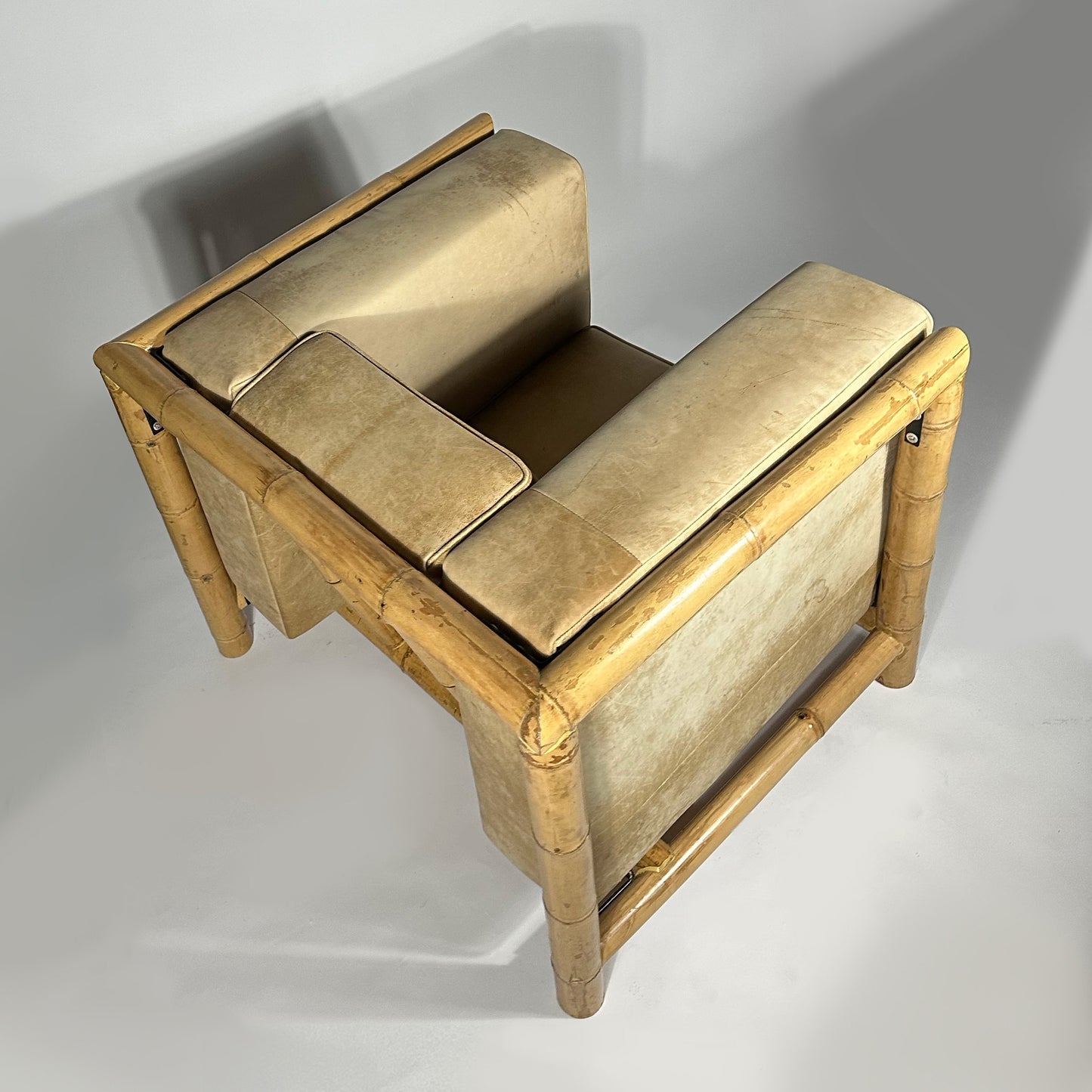 trefoil bamboo frame chair